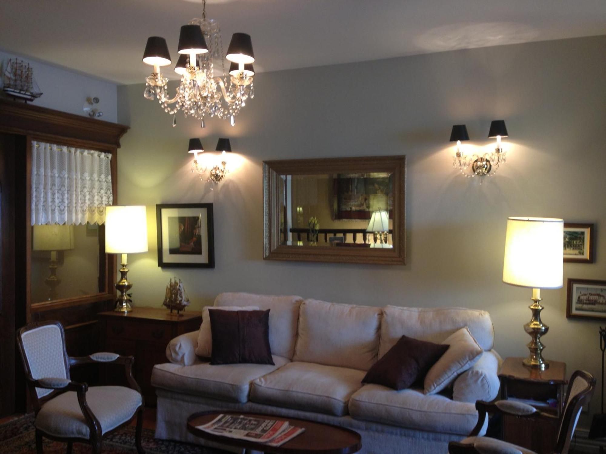 Goeliche Hotel Et Appartement Saint-Laurent-de-l'ile d'Orleans Экстерьер фото