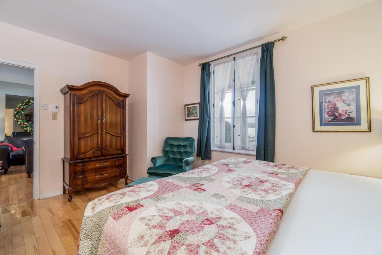 Goeliche Hotel Et Appartement Saint-Laurent-de-l'ile d'Orleans Экстерьер фото
